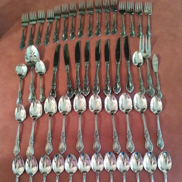 Oneida Kitchen Oneida Wordsworth 52 Piece Flatware Set Poshmark